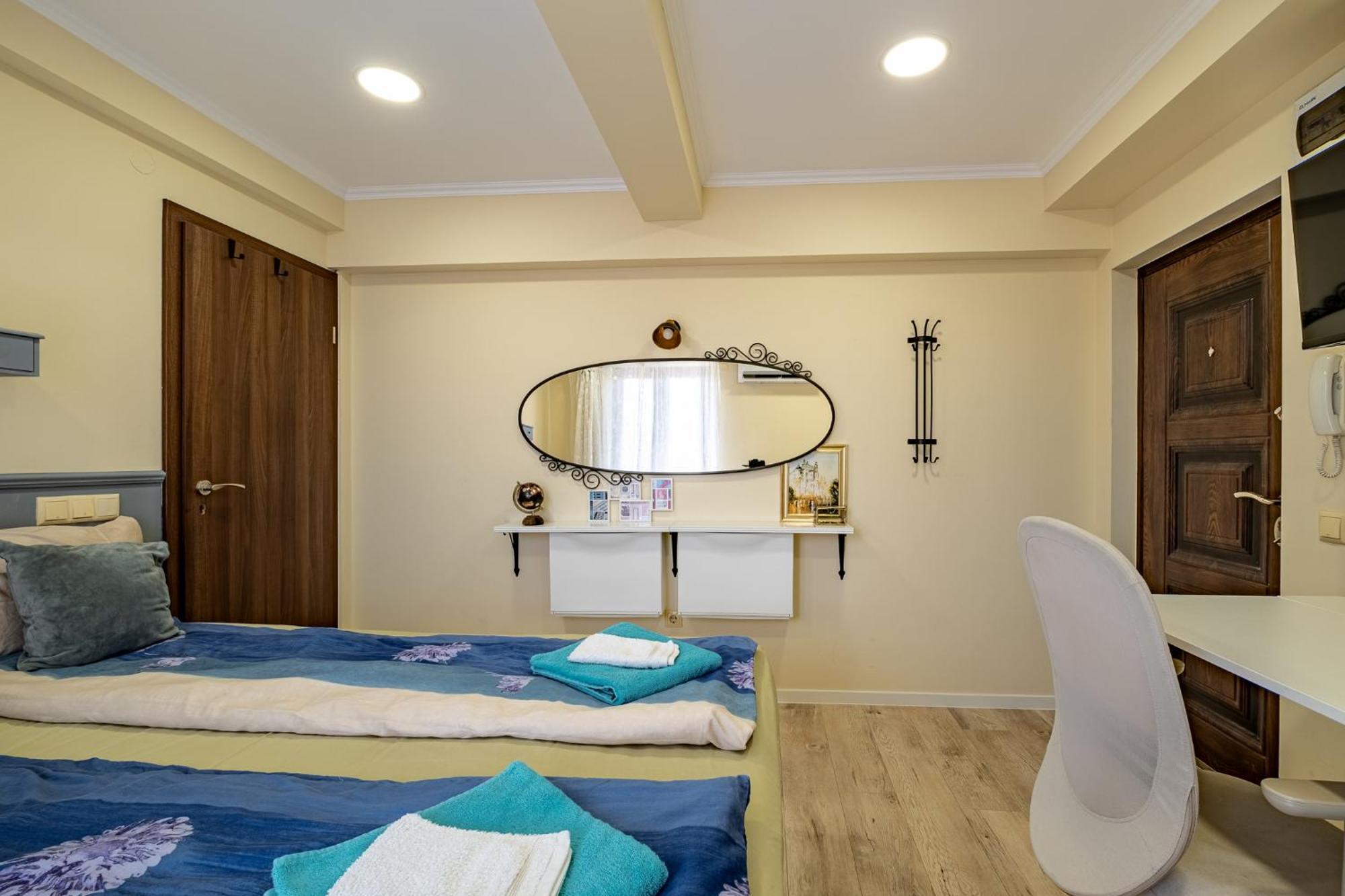 Historic Central Place With Paid Parking Varna Exterior foto